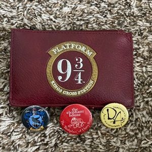 Harry Potter wallet & pins bundle